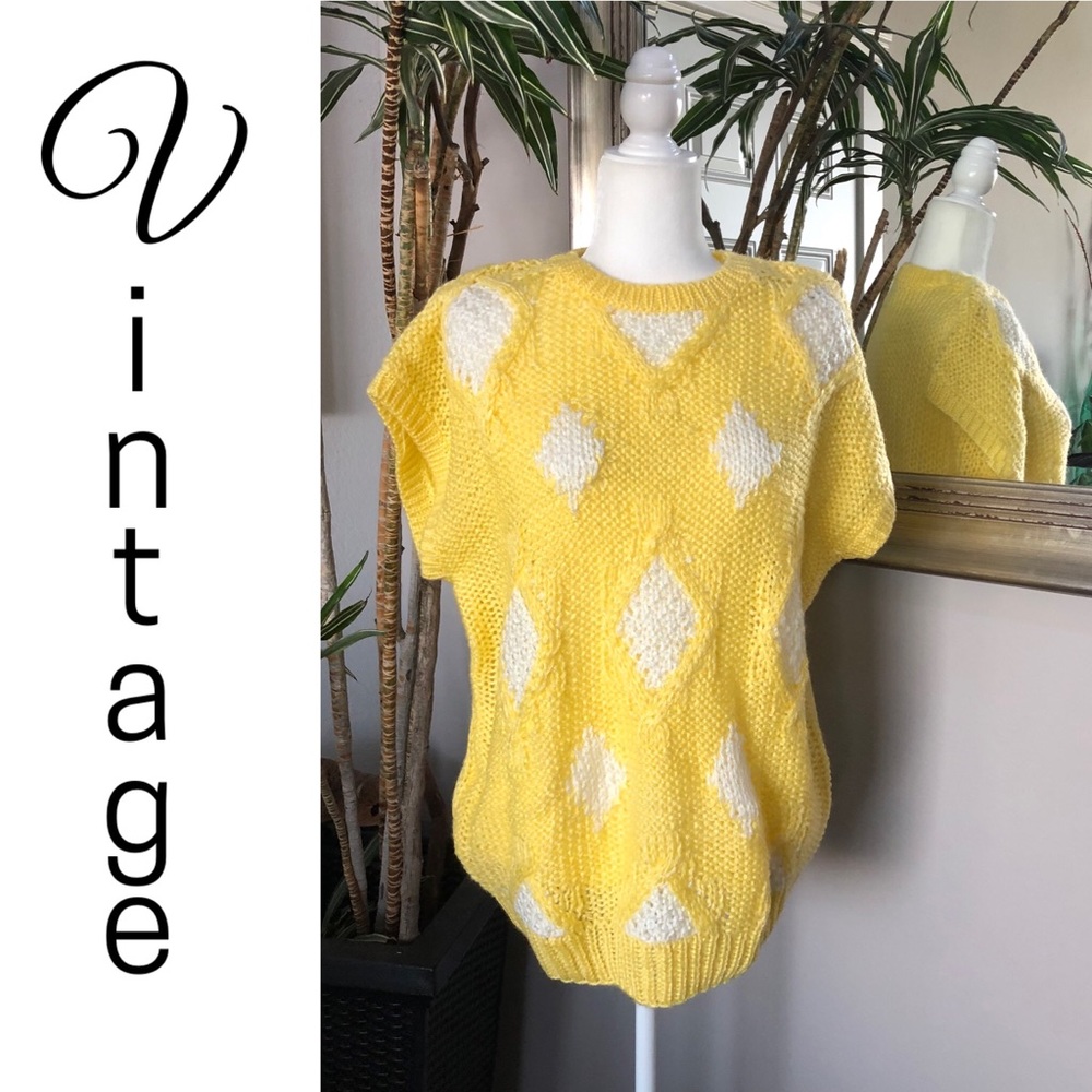 VTG 80s 90s Yellow Short Sleeve Hand Knit Sweater